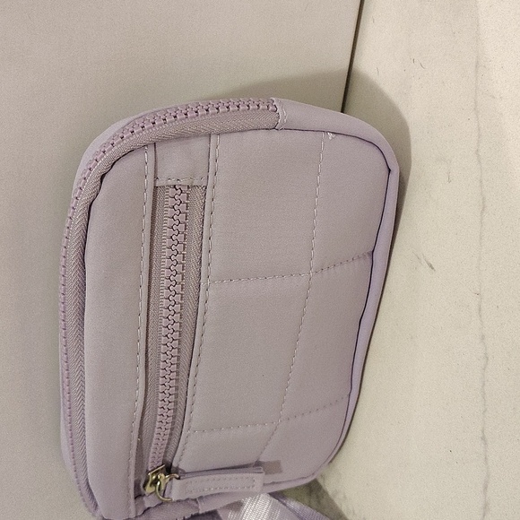 Purple Clutch wristlet with Detachable Canvas Strap Multiple Zip Pockets New - Picture 3 of 9